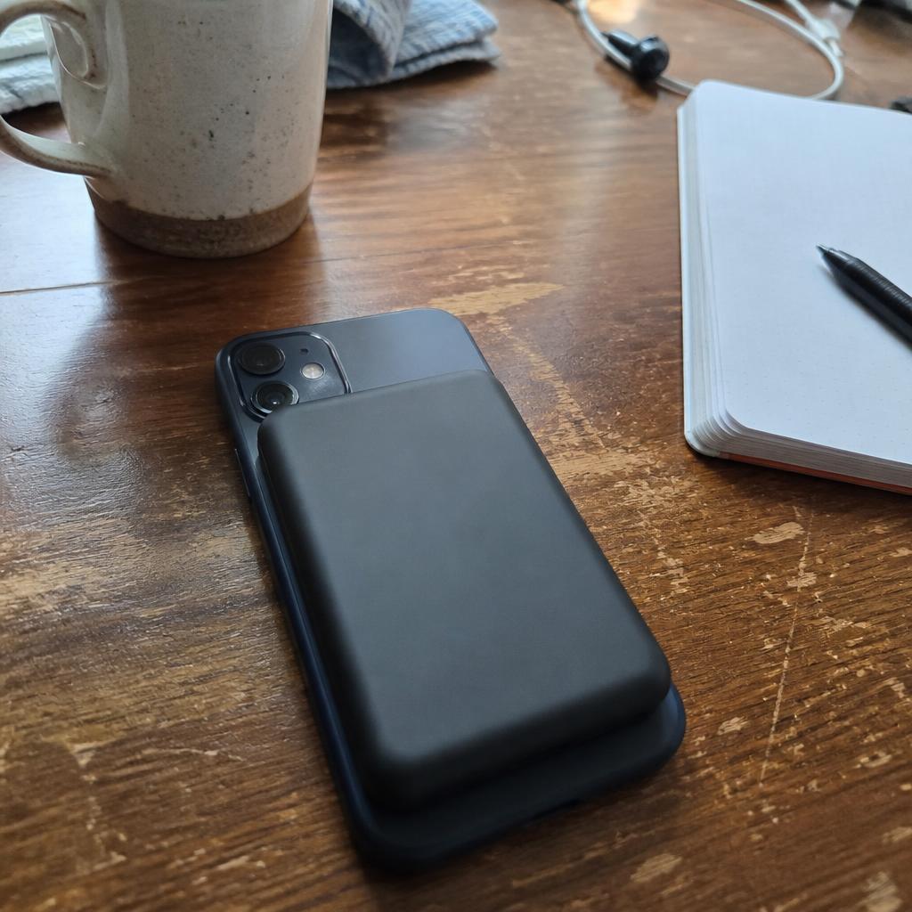 A MAGLINK customer working from a Cape Town coffee shop
